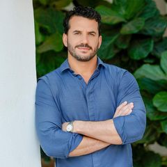Javier Santana, Managing Broker