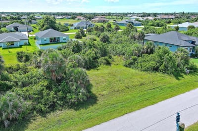 148 Spring Dr, FL 33947 — 3 of 24
