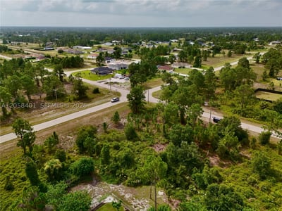 1041 Columbus Blvd, Lehigh Acres, FL 33974 — 17 of 25