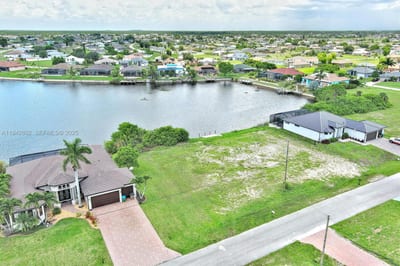 401 NW 24th Ter, Cape Coral, FL 33993 — 10 of 37