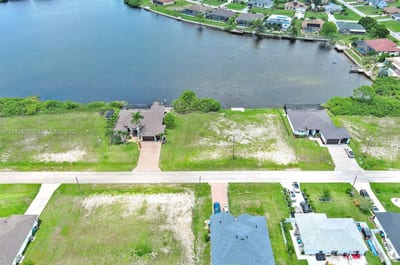 401 NW 24th Ter, Cape Coral, FL 33993 — 16 of 37