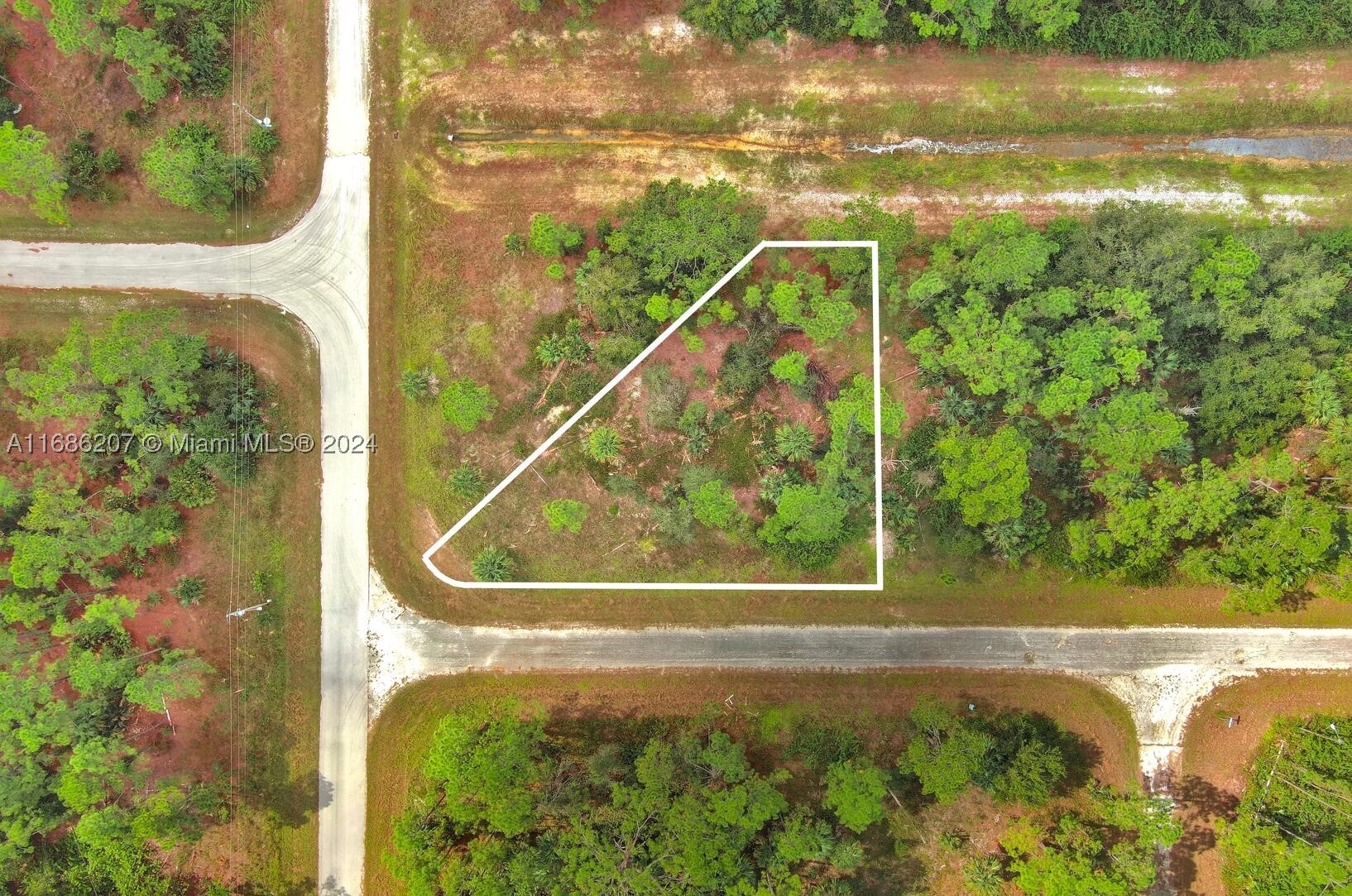 158 Nagel Ave S, Lehigh Acres, FL 33974 — 2 of 18