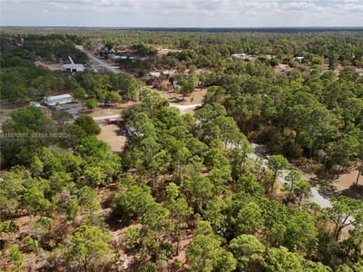 439 Avenida Del Sur, Clewiston, FL 33440 — 31 of 40