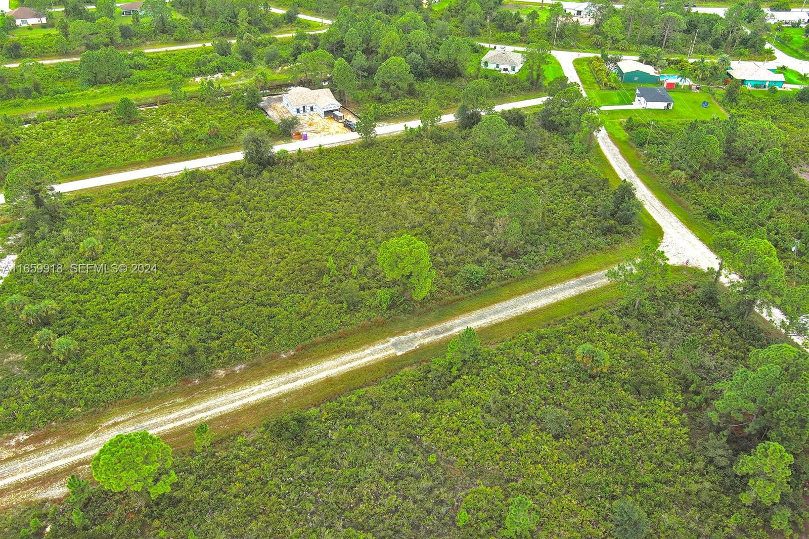 642 Vasser Ave S, Lehigh Acres, FL 33974 — 4 of 14