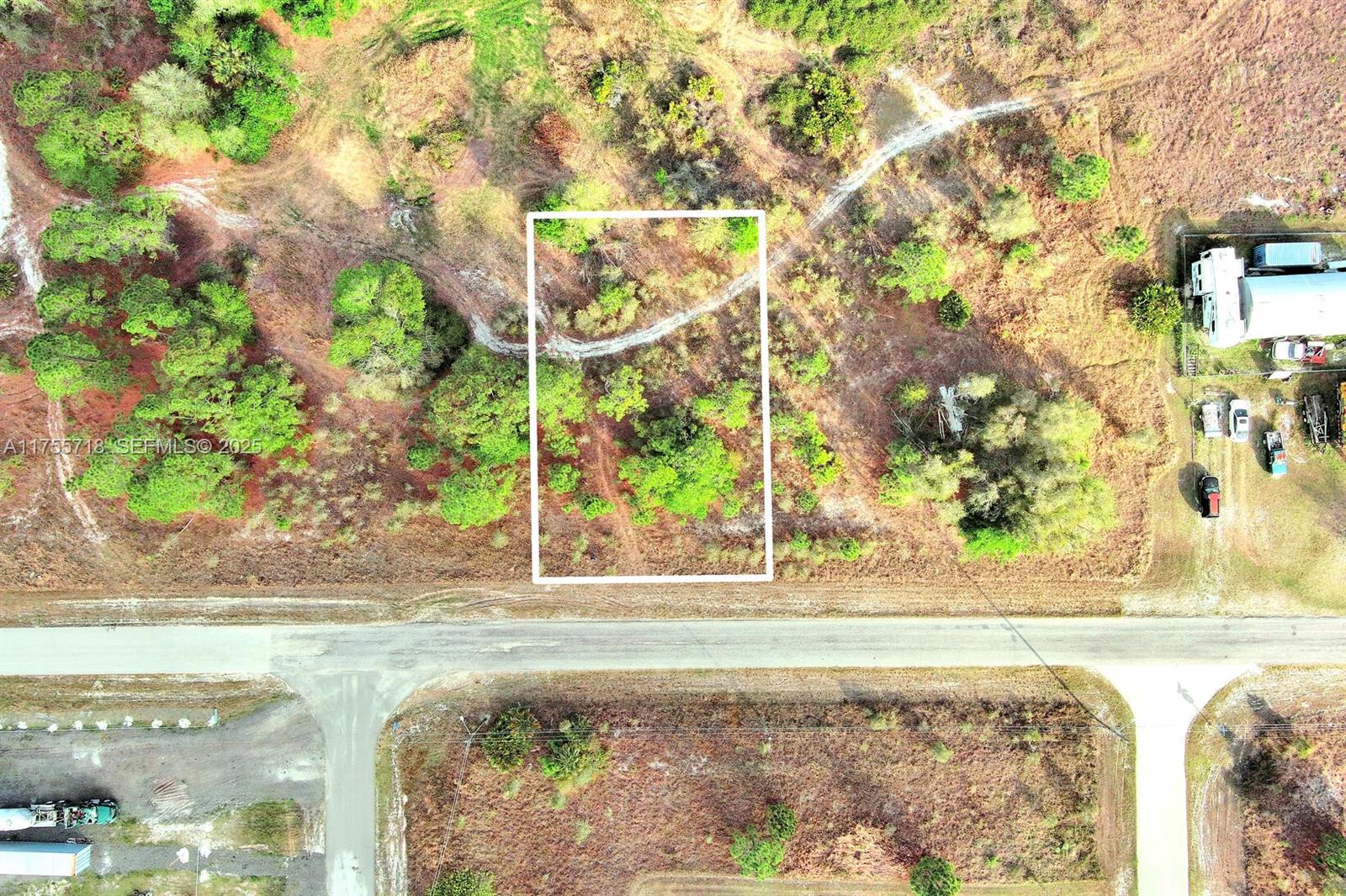 565 Summit Ave S, Lehigh Acres, FL 33974 — 2 of 24