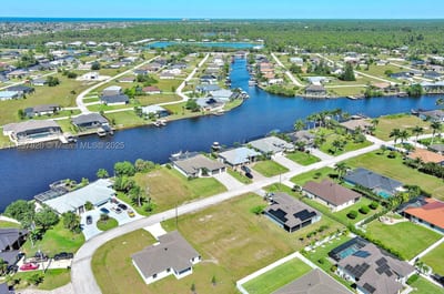 3548 NW 21st Ter, Cape Coral, FL 33993 — 28 of 30