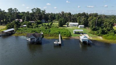 201 Floradandy Rd, FL 32640 — 41 of 49