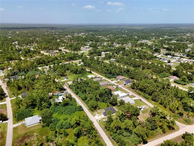 523 Summit Ave, Lehigh Acres, FL 33974 — 32 of 59