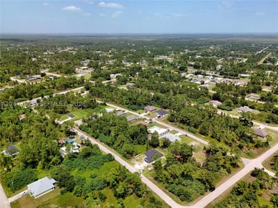 523 Summit Ave, Lehigh Acres, FL 33974 — 4 of 59