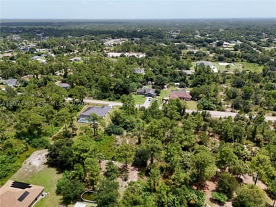 811 Edison Ave, Lehigh Acres, FL 33972 — 14 of 61