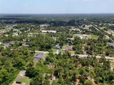 811 Edison Ave, Lehigh Acres, FL 33972 — 29 of 61