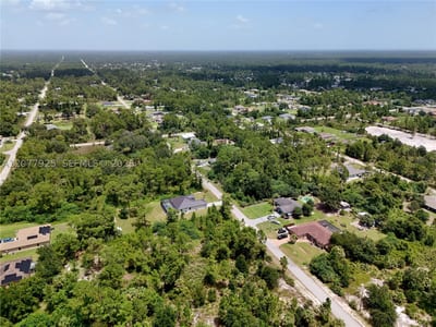 811 Edison Ave, Lehigh Acres, FL 33972 — 31 of 61