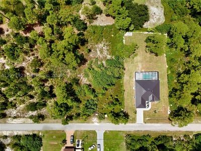 811 Edison Ave, Lehigh Acres, FL 33972 — 51 of 61