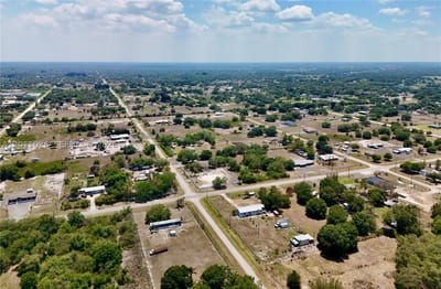 242 Bald Cypress Ave, Clewiston, FL 33440 — 3 of 36