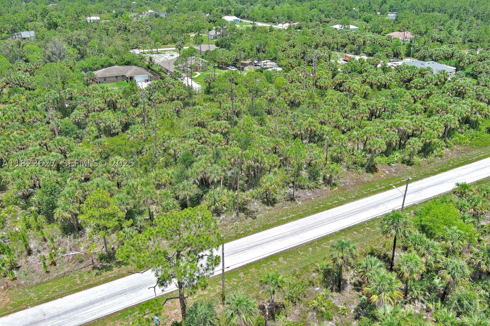 134 S Navarra Ave, Lehigh Acres, FL 33974 — 7 of 22