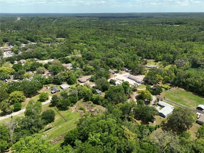 Josephine St, FL 34601 — 17 of 26
