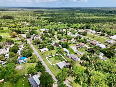 238 Old Train Ln, FL 34137 — 2 of 19