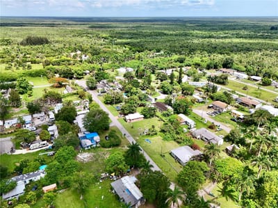 238 Old Train Ln, FL 34137 — 9 of 19