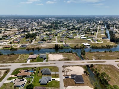 900 Vogiantzis Pkwy, Cape Coral, FL 33909 — 26 of 43