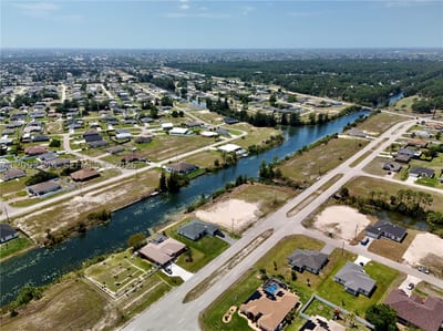900 Vogiantzis Pkwy, Cape Coral, FL 33909 — 5 of 43