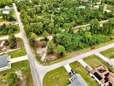 721 Pinecastle Dr, Lehigh Acres, FL 33974 — 15 of 34