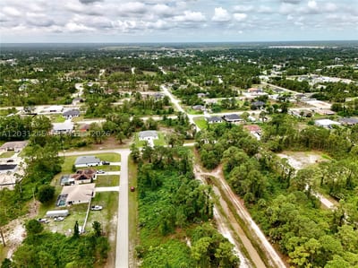 721 Pinecastle Dr, Lehigh Acres, FL 33974 — 21 of 34