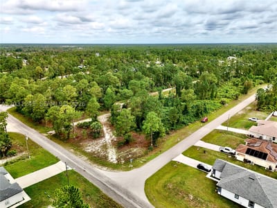 721 Pinecastle Dr, Lehigh Acres, FL 33974 — 34 of 34