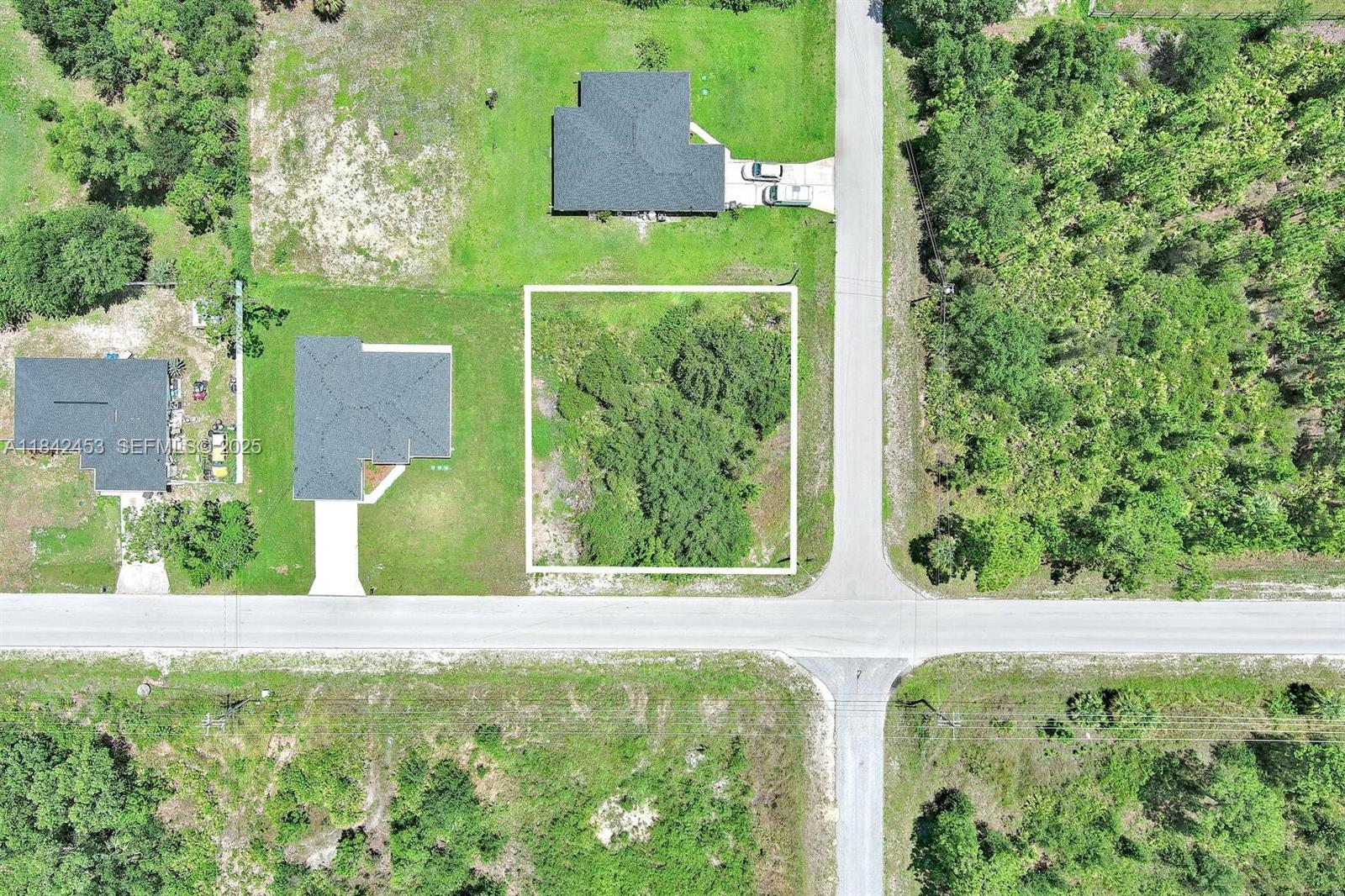 2500 E 10th St, Lehigh Acres, FL 33936 — 2 of 22
