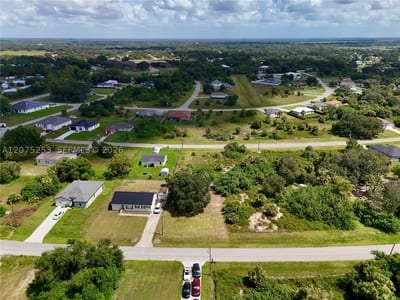 2038 S Montana Cir, La Belle, FL 33935 — 17 of 56