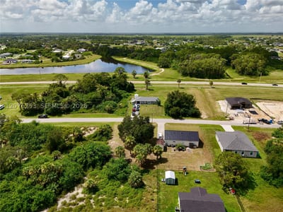 2038 S Montana Cir, La Belle, FL 33935 — 23 of 56