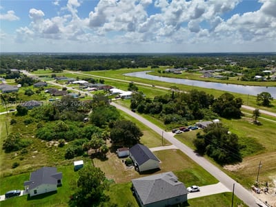 2038 S Montana Cir, La Belle, FL 33935 — 26 of 56