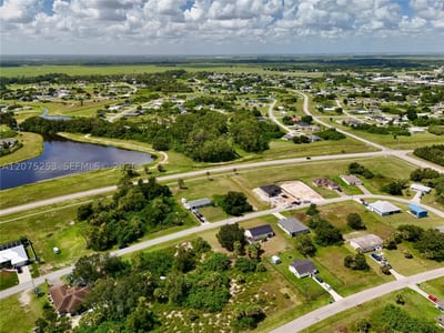 2038 S Montana Cir, La Belle, FL 33935 — 41 of 56