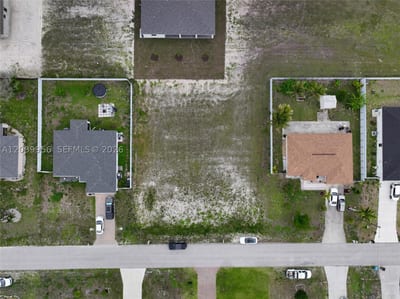530 NW 23rd Ter, Cape Coral, FL 33993 — 2 of 34