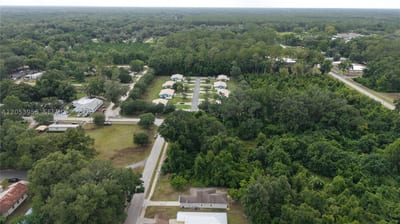 SW 2nd Ave, FL 32626 — 14 of 20