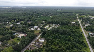 SW 2nd Ave, FL 32626 — 8 of 20