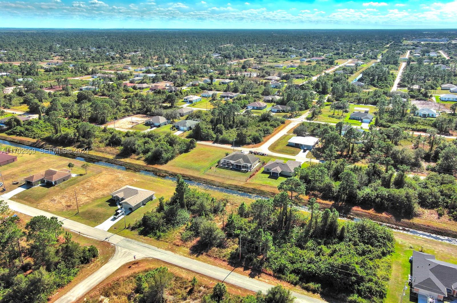 844 Carbon St E, Lehigh Acres, FL 33974 — 10 of 17