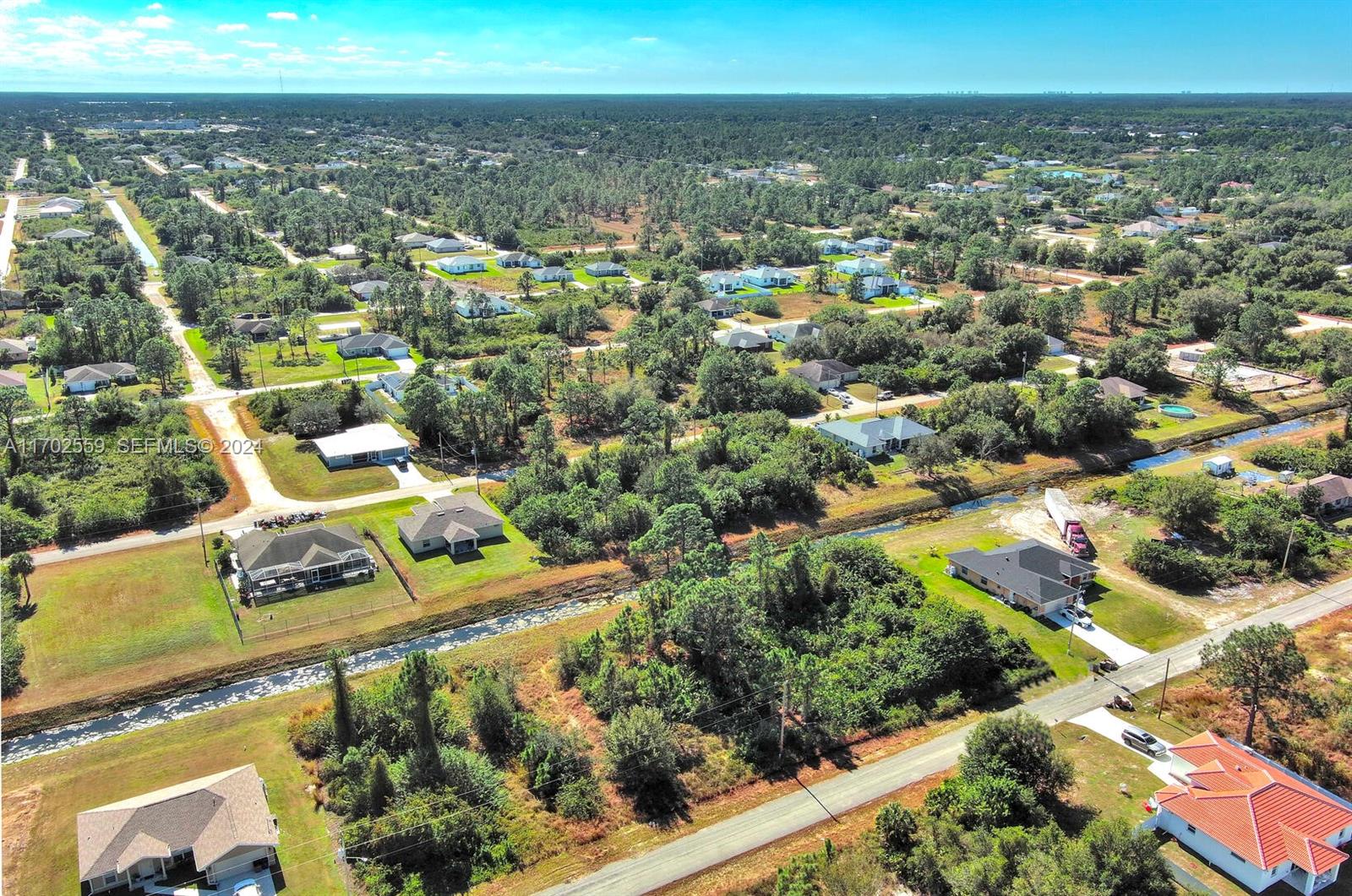844 Carbon St E, Lehigh Acres, FL 33974 — 14 of 17