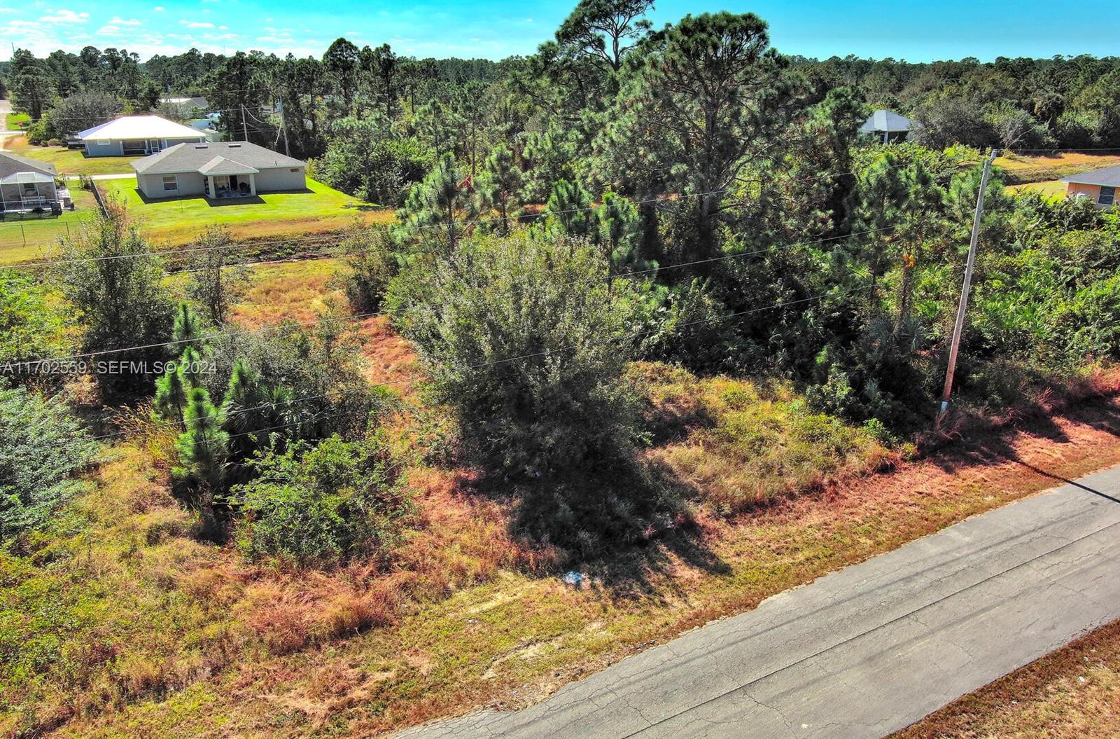 844 Carbon St E, Lehigh Acres, FL 33974 — 7 of 17
