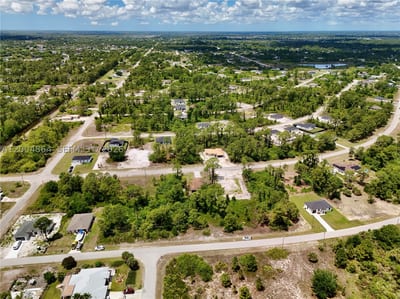 460 Norwood Ave S, Lehigh Acres, FL 33974 — 4 of 26