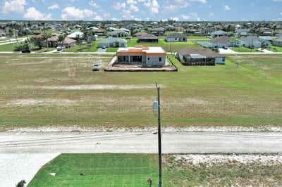 1037 NW 37th Pl, Cape Coral, FL 33993 — 7 of 26