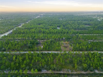 310 Tropicana Dr, Lake Wales, FL 33855 — 6 of 27