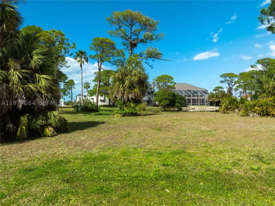 Harbour Watch Cir, FL 34689 — 13 of 29