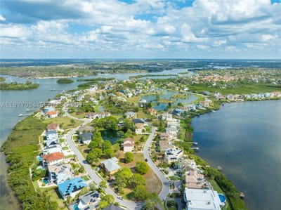 Harbour Watch Cir, FL 34689 — 20 of 29