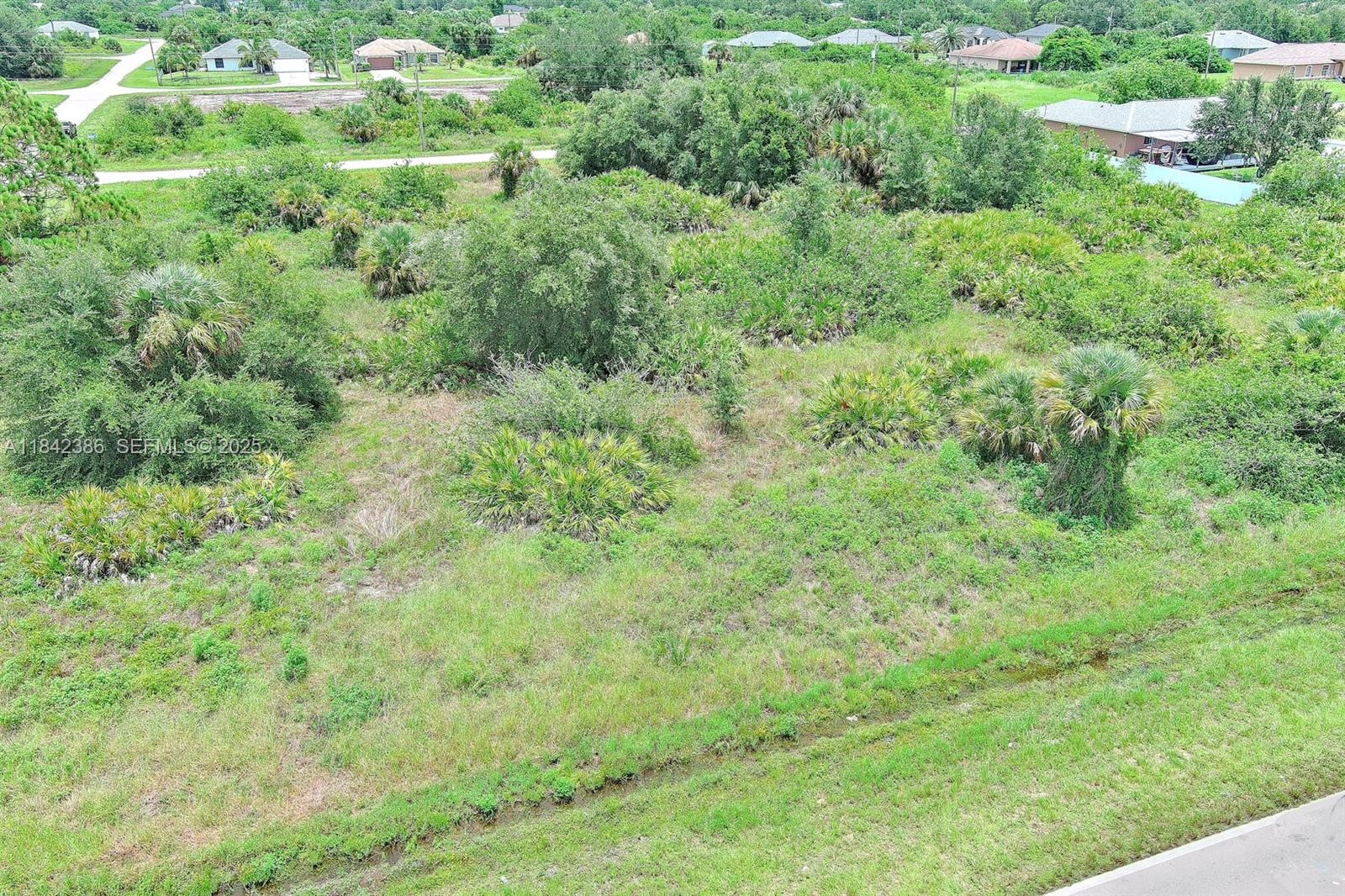 841 Milwaukee Blvd, Lehigh Acres, FL 33974 — 5 of 26