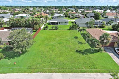 225 SW 46th Ter, Cape Coral, FL 33914 — 1 of 21