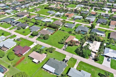 225 SW 46th Ter, Cape Coral, FL 33914 — 12 of 21