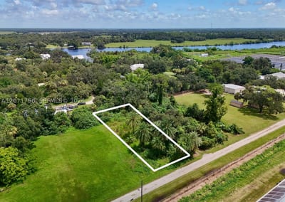 20101 Wagner Ave, FL 33920 — 2 of 59