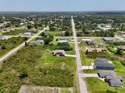 2808 55th St W, Lehigh Acres, FL 33971 — 22 of 47