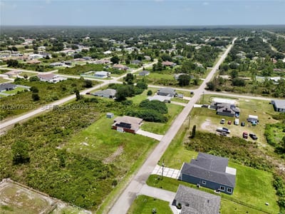 2808 55th St W, Lehigh Acres, FL 33971 — 23 of 47