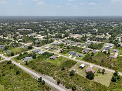 2808 55th St W, Lehigh Acres, FL 33971 — 37 of 47